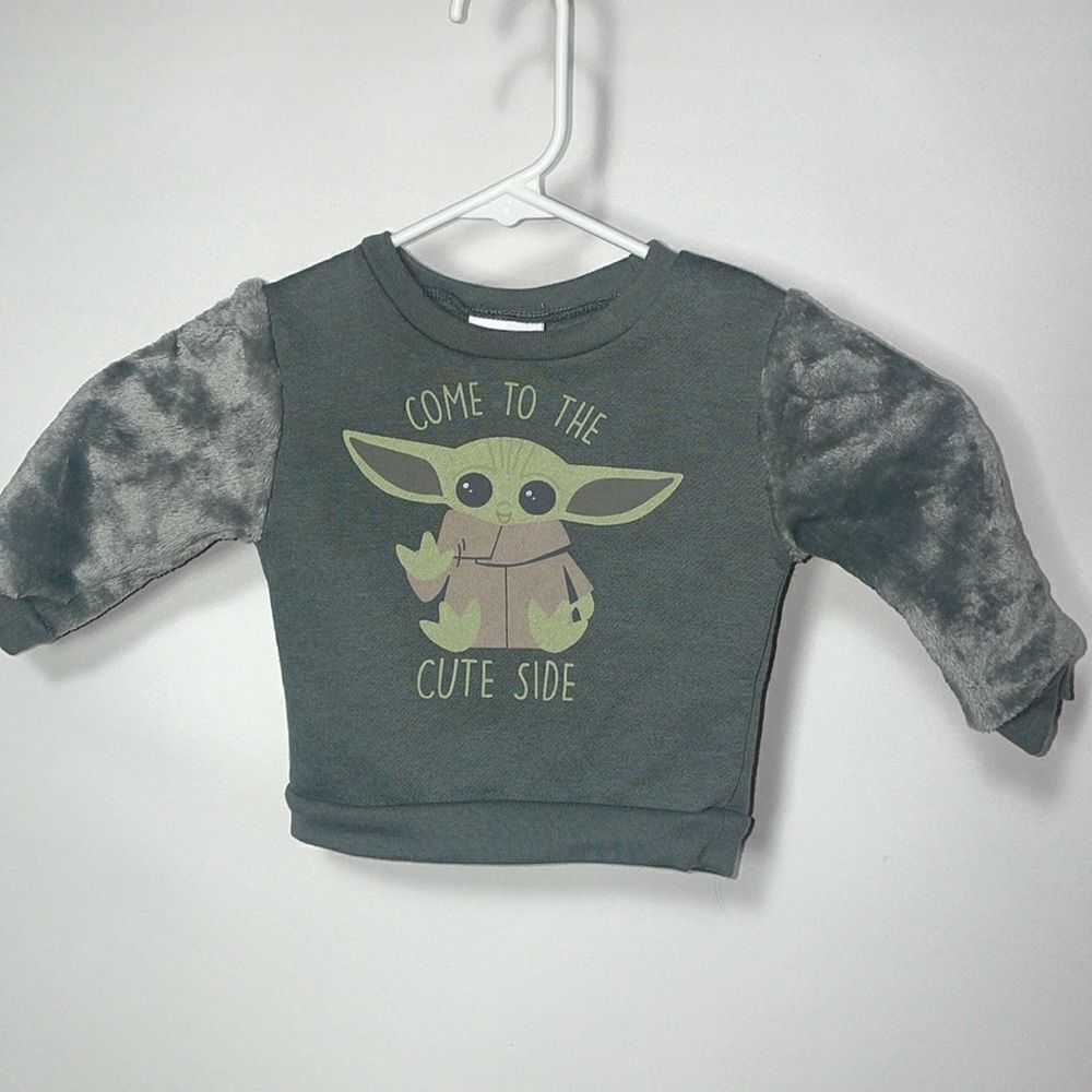 Baby yoda sweatshirt